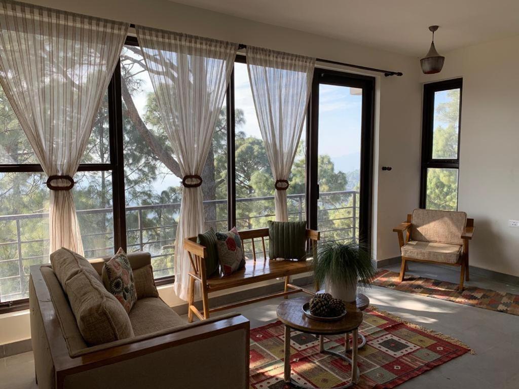 Blusalzz Escapade Resort 兰斯顿 外观 照片