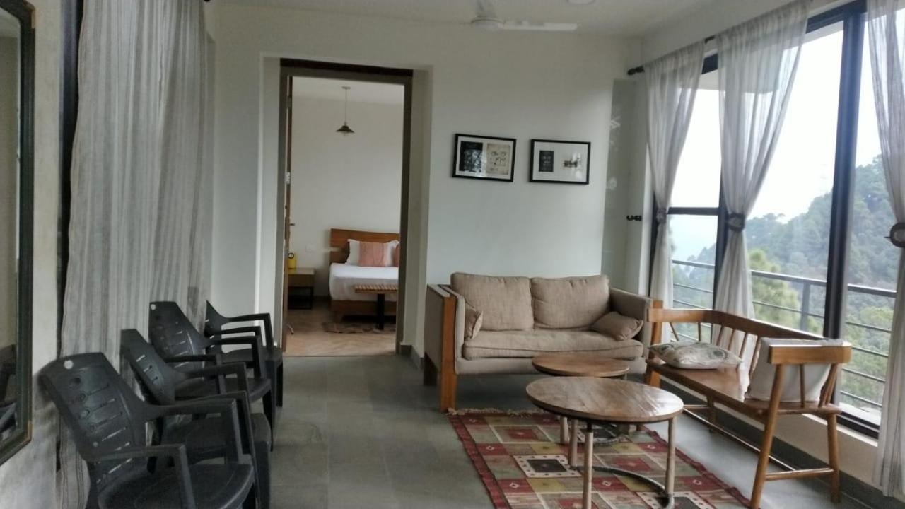 Blusalzz Escapade Resort 兰斯顿 外观 照片